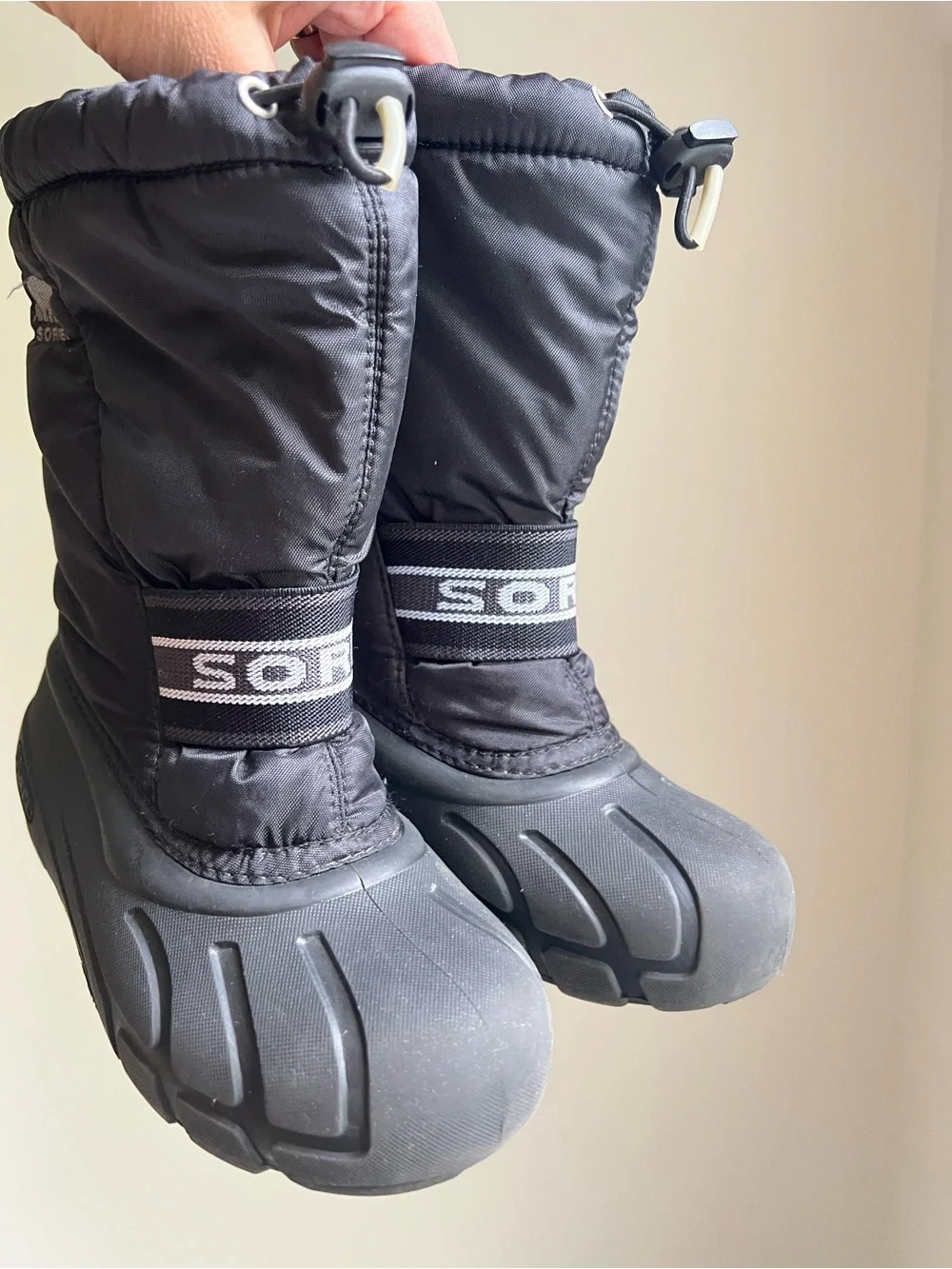 Sorel size 2Y Black Snow Boot - Insulated Winter Footwear